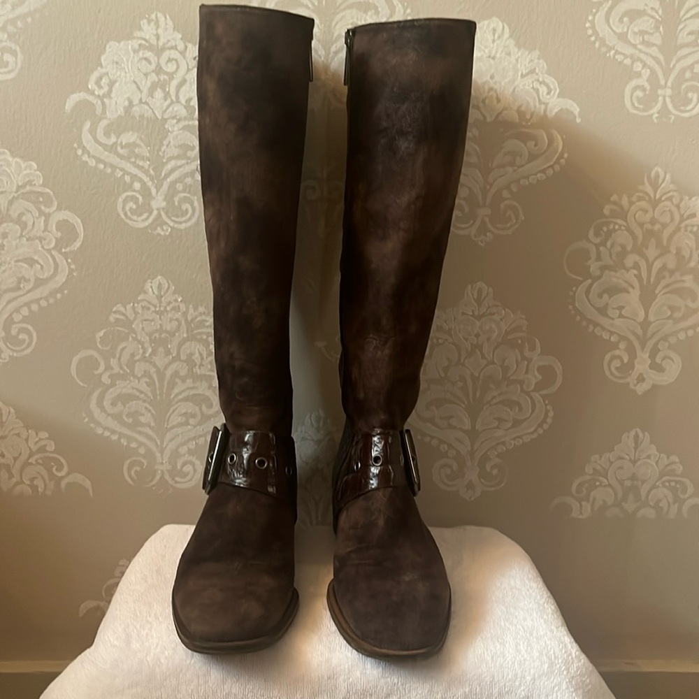 Donald J Pliner  boot